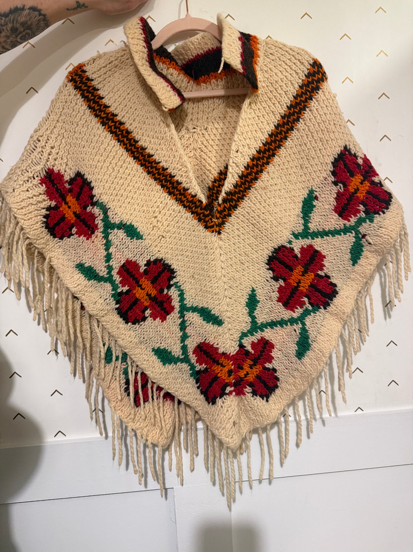 VINTAGE PONCHO ALA CARRIE IN S.2