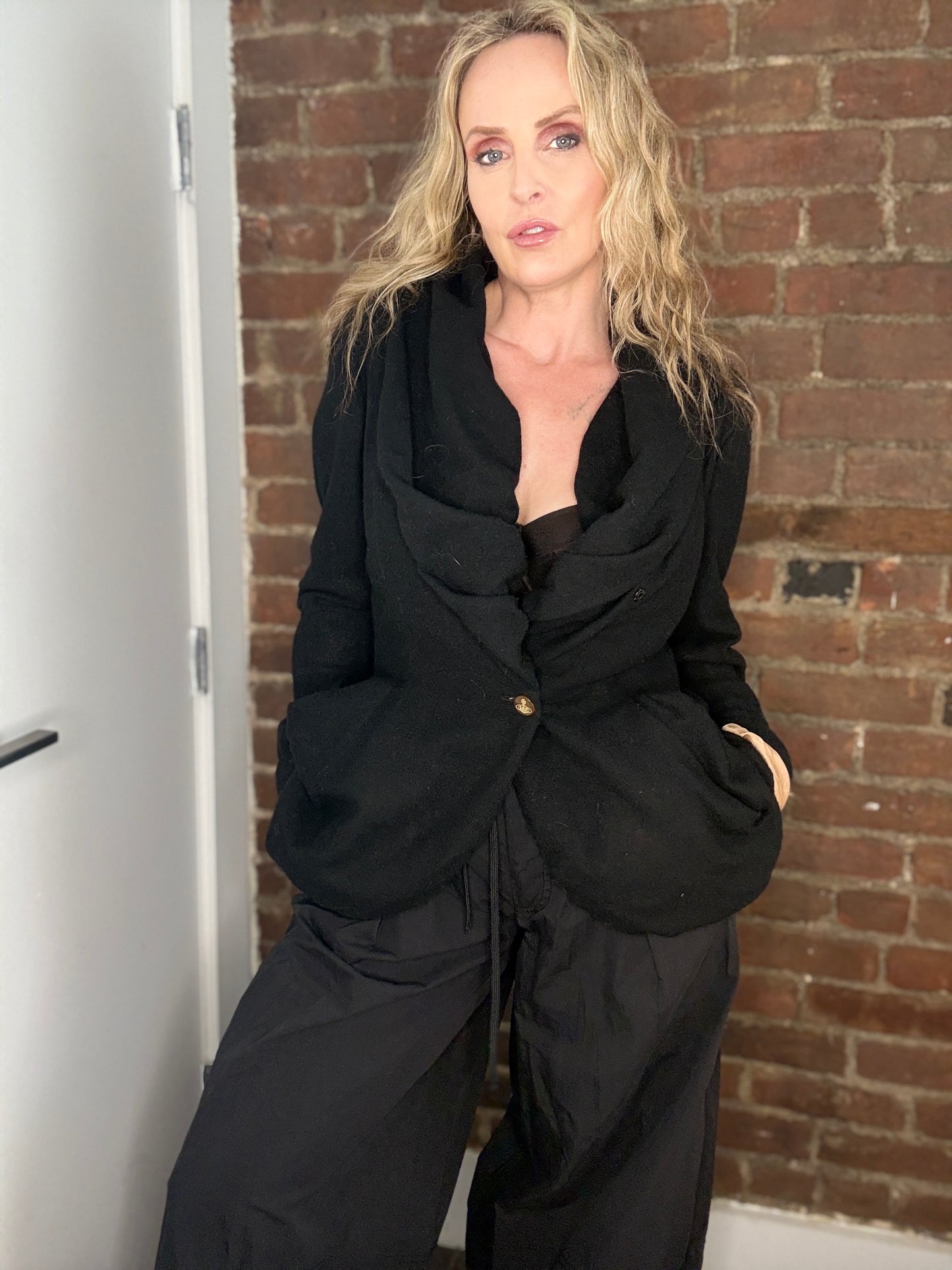 CARRIE’S COVER GIRL VIVIENNE WESTWOOD BLAZER