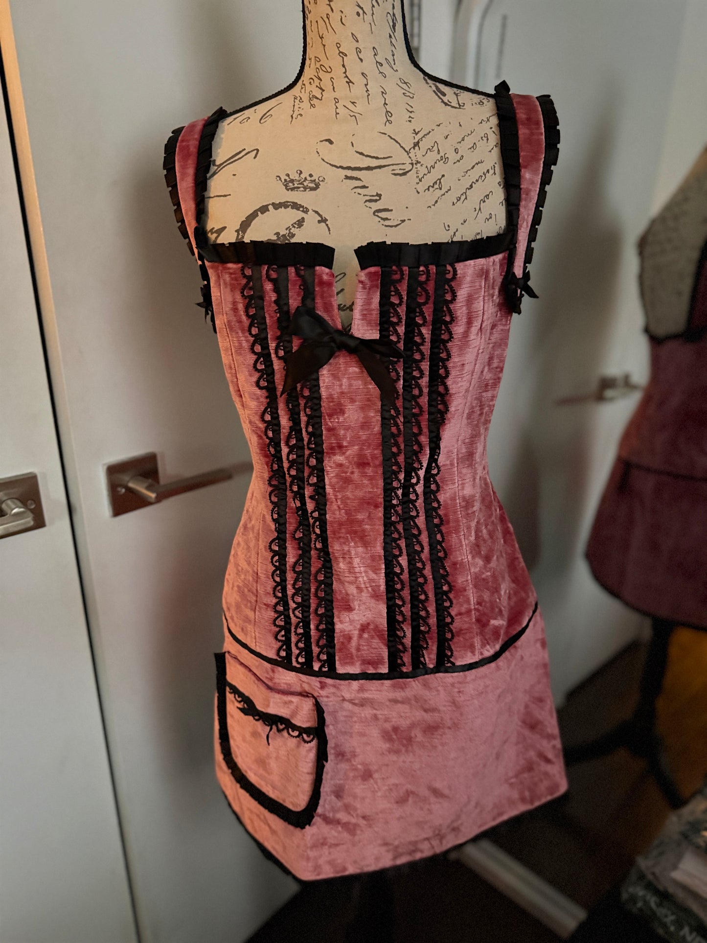 TRACY FEITH VINTAGE BOUDOIR DRESS