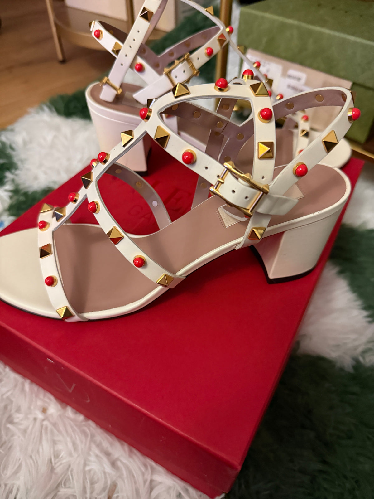VALENTINO GARAVANI ROCKSTUD SANDAL