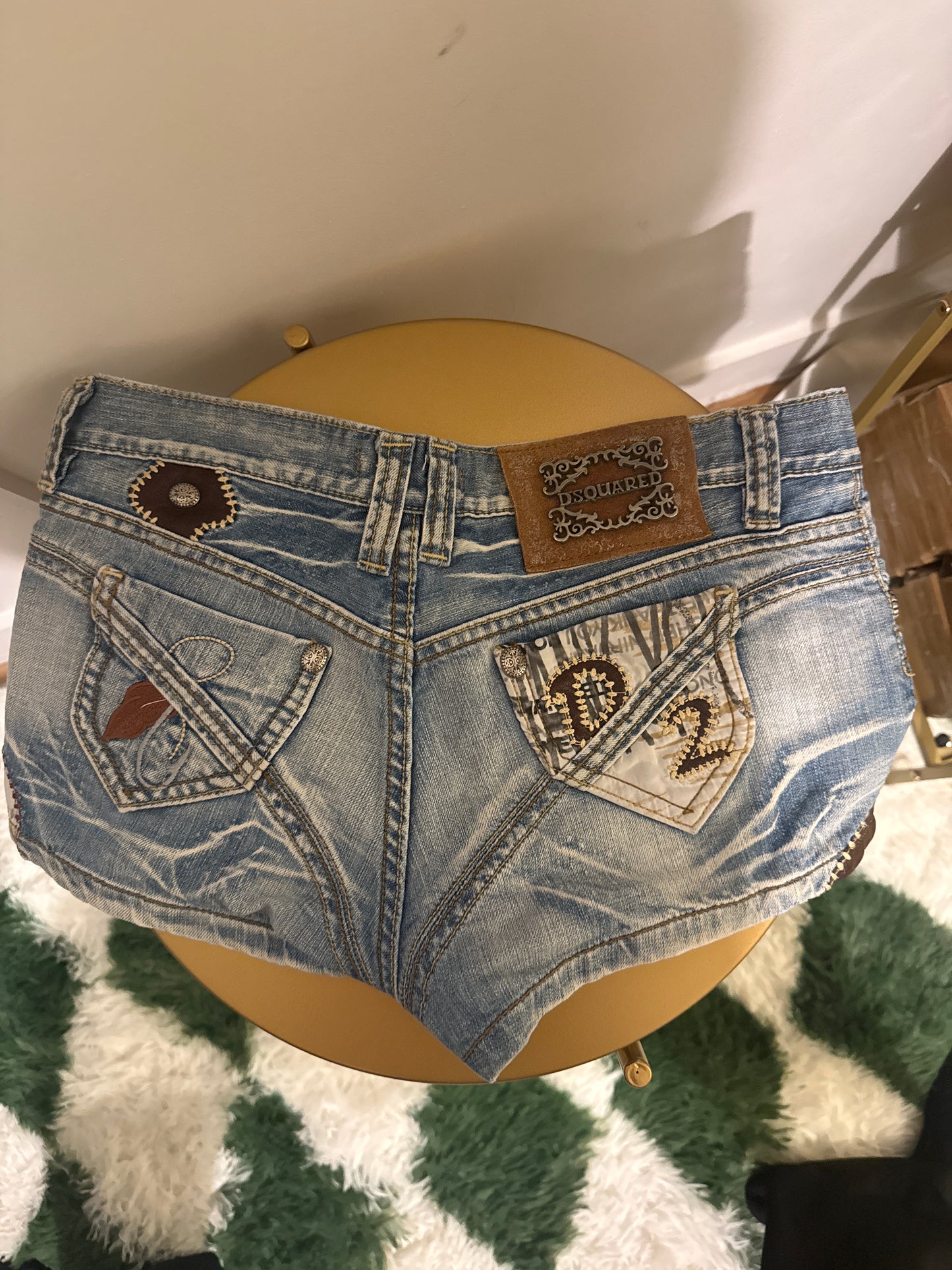 D-SQUARED VINTAGE HOTPANTS XL